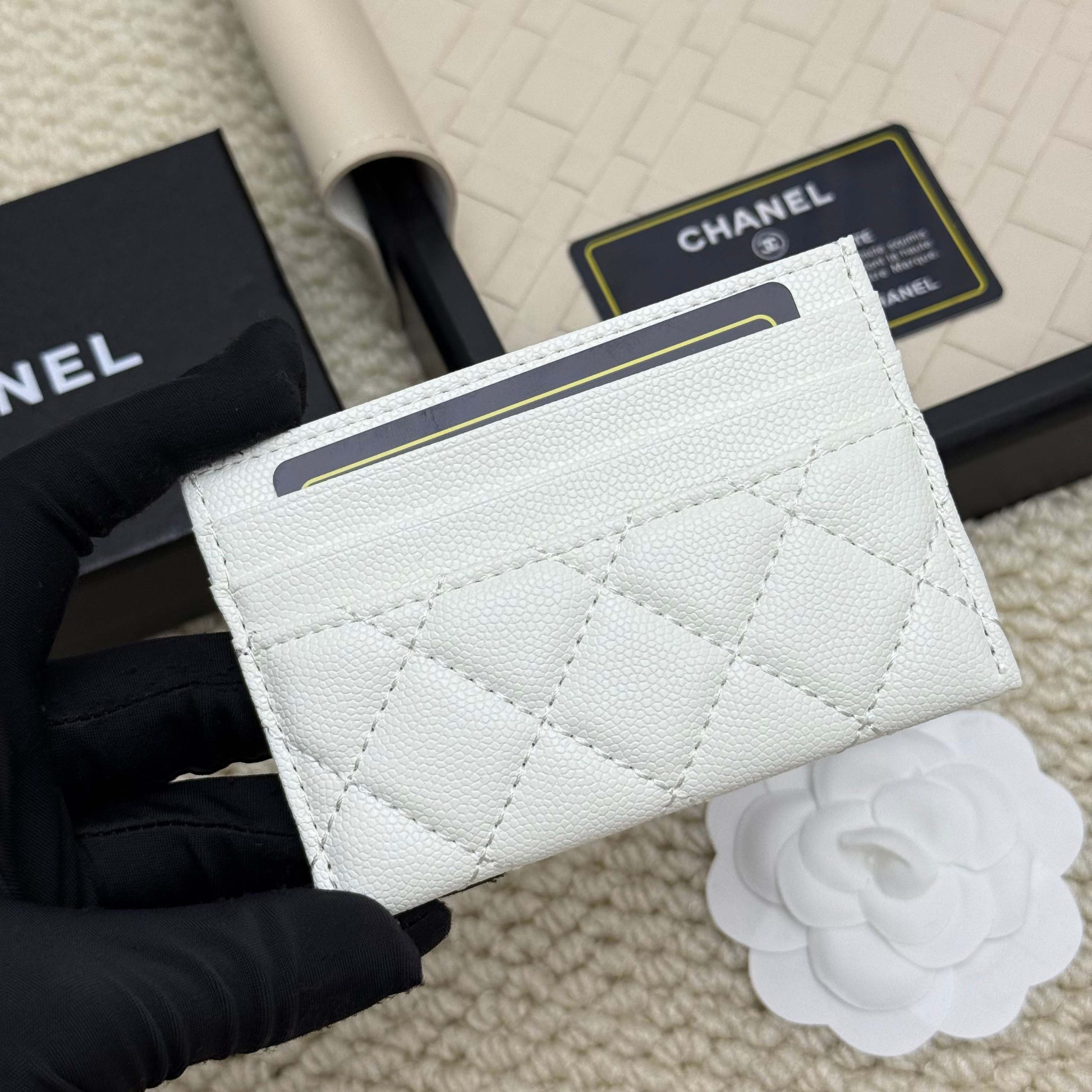 Chanel 高仿女士短夾純白氣質款 輕奢簡約入門首選｜歐美奢侈品精品推薦