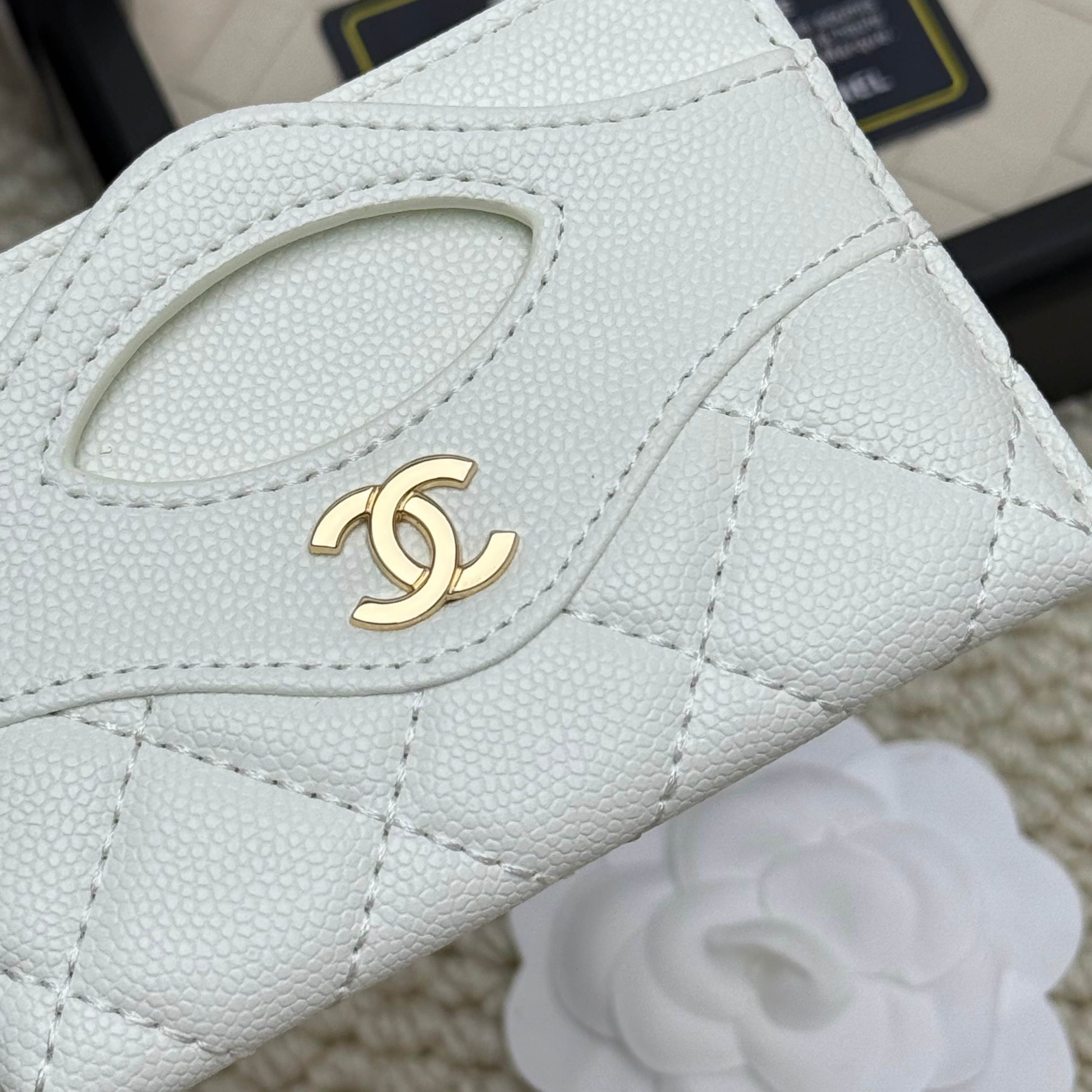 Chanel 高仿女士短夾純白氣質款 輕奢簡約入門首選｜歐美奢侈品精品推薦