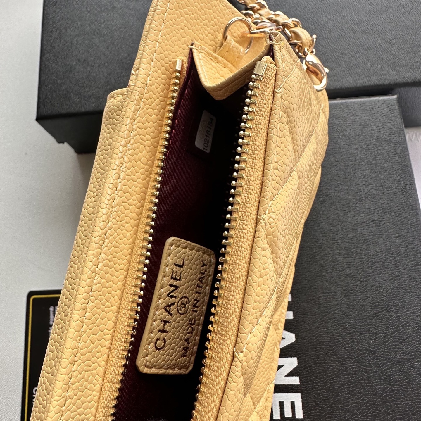 Chanel 高仿女士手機斜背包奶黃新色 甜美小香風人氣款｜歐美奢侈品精品推薦