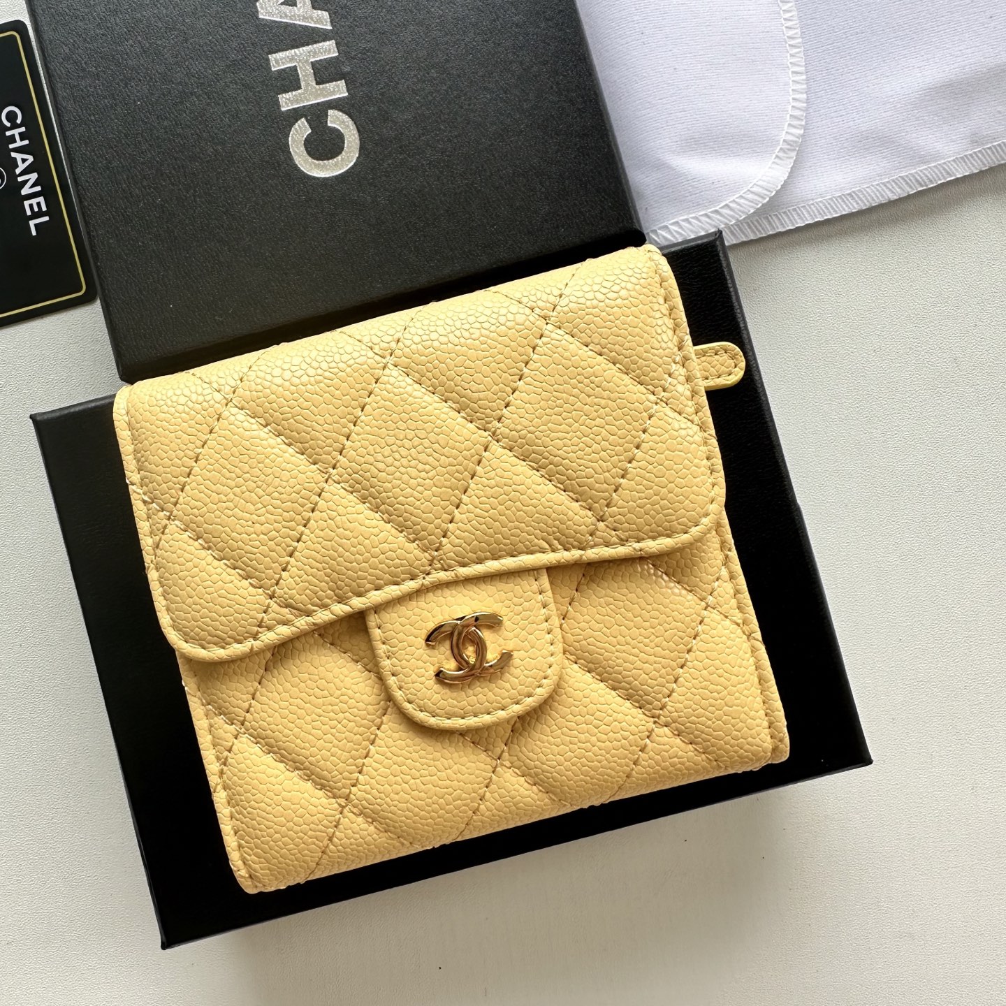 Chanel 高仿女款短夾 粉膚黃菱格紋款 原廠皮革製作推薦