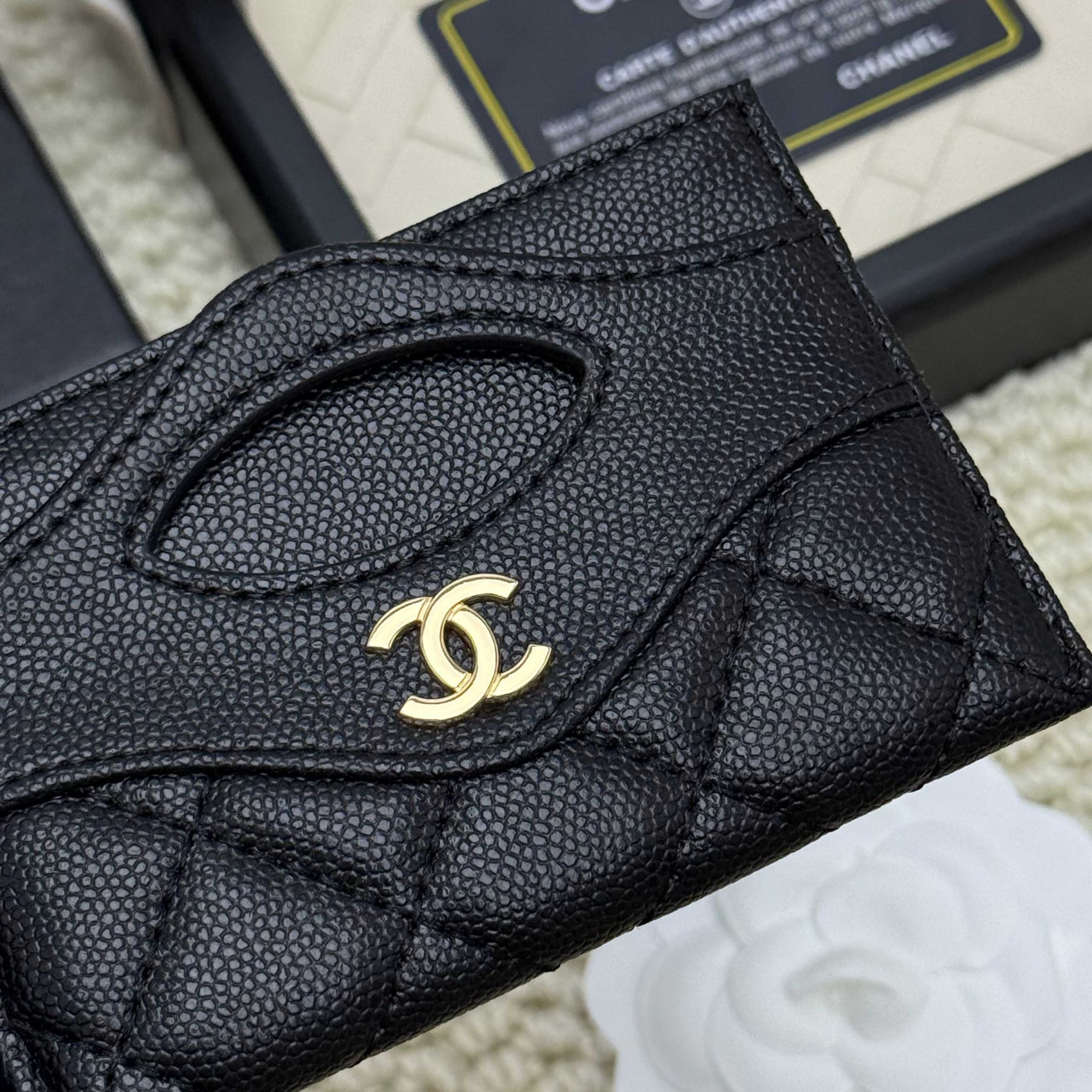 Chanel 高仿卡夾 女用金扣設計款 菱格皮革簡約風格｜歐美奢侈品精品推薦