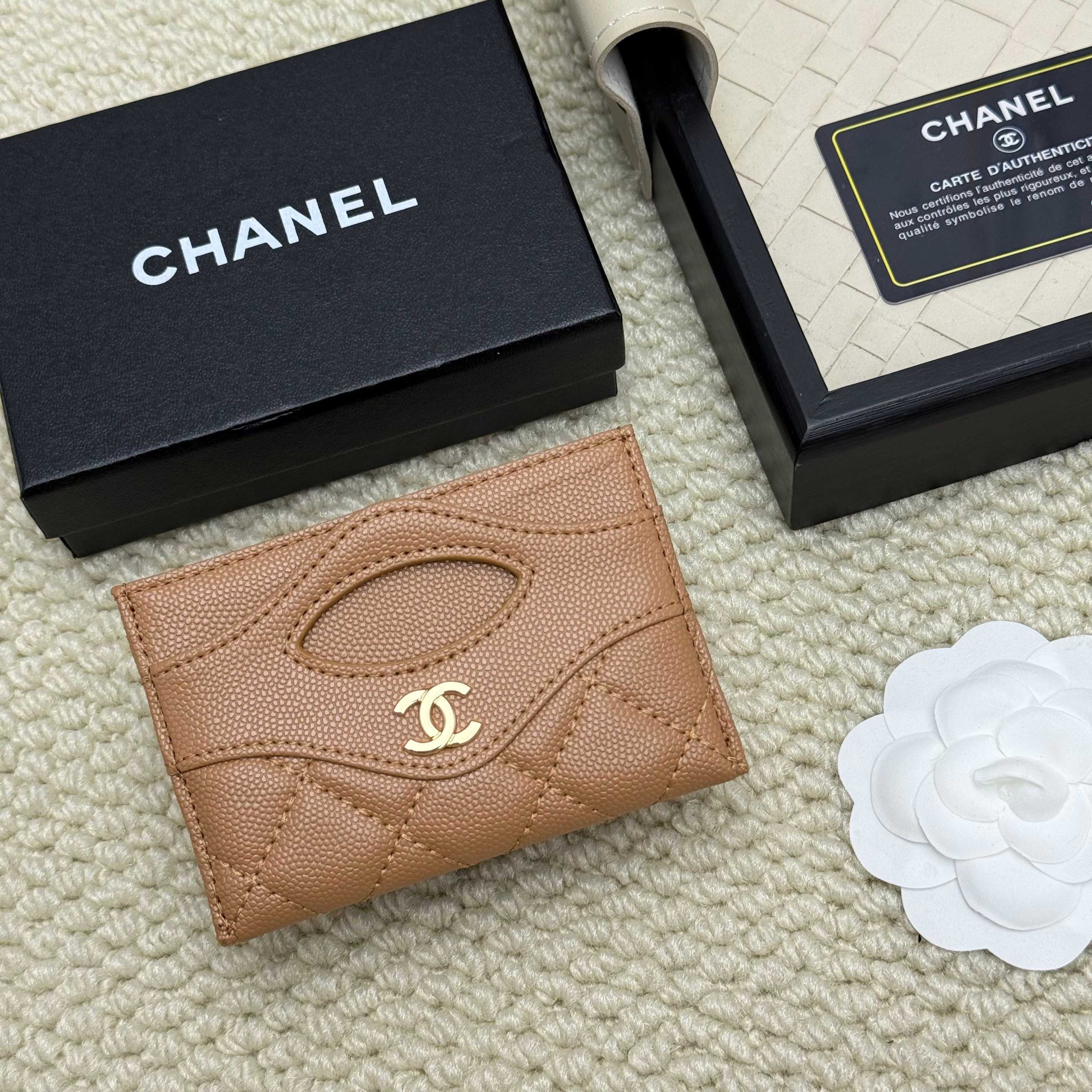 Chanel 高仿卡夾 女用焦糖棕色 菱格壓紋皮革設計感單品