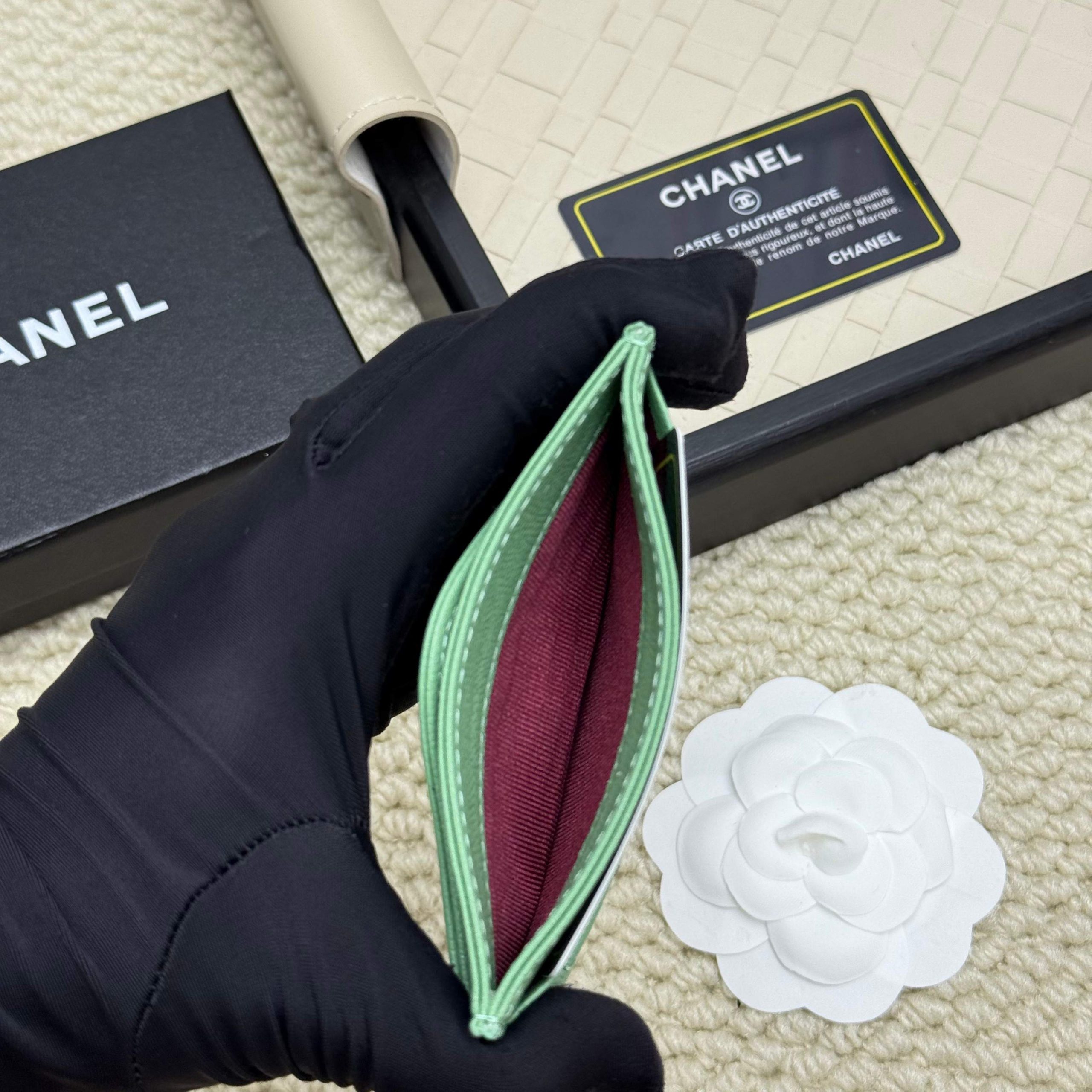 Chanel 高仿卡夾 女用薄荷綠輕巧配色 金扣精品推薦｜歐美奢侈品精品推薦