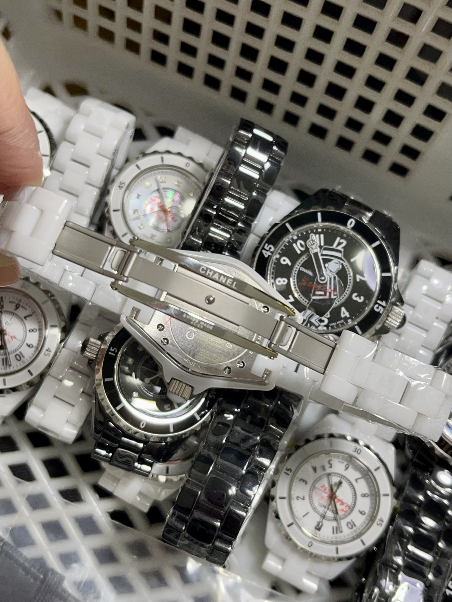 CHANEL J12 白陶瓷高仿手錶 經典中性時尚｜歐美奢侈品精品推薦