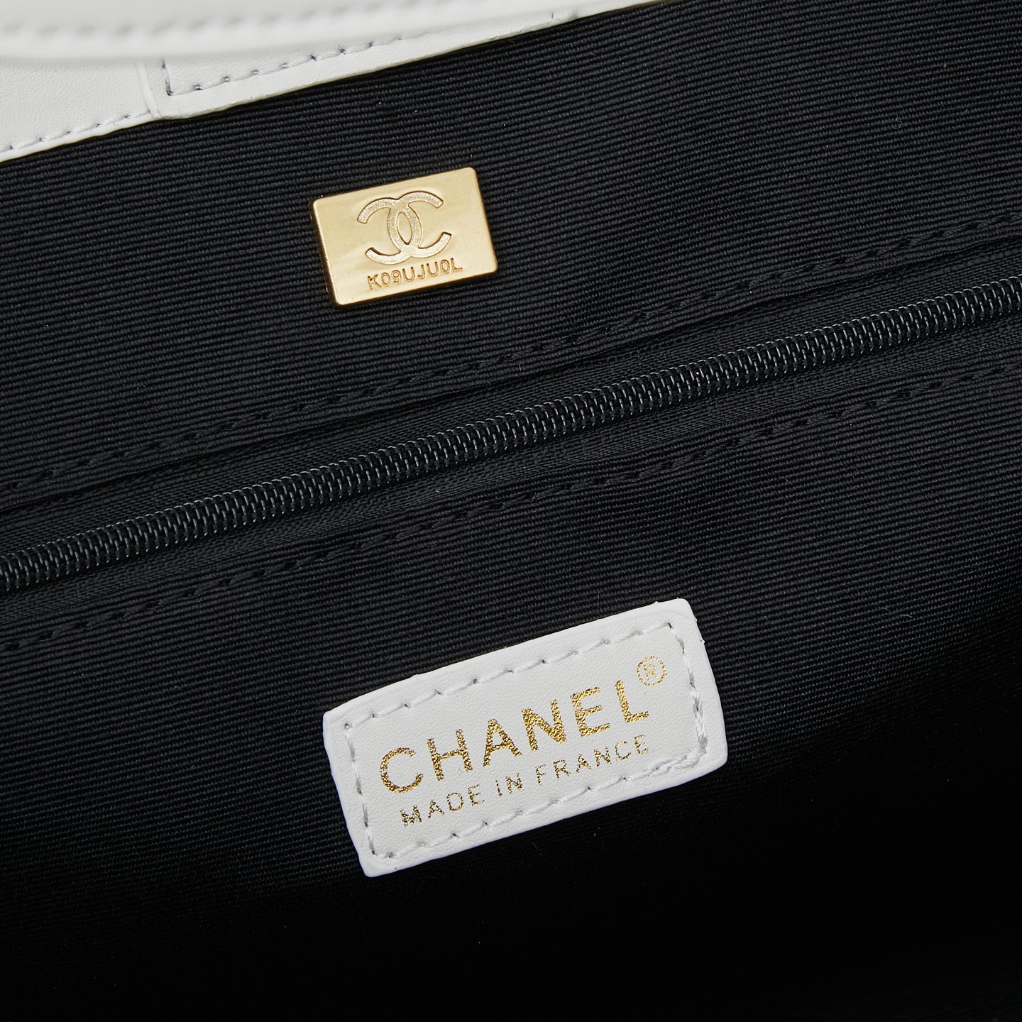 Chanel 小號奶油白鏈條包 原單品質時尚百搭經典之選