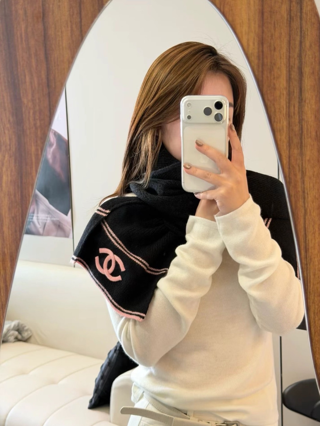 Chanel高仿針織圍巾雙C粉標款深藍配色條紋點綴|超A仿原單精品圖片 6 Chanel高仿針織圍巾雙C粉標款深藍配色條紋點綴|歐美奢侈品精品推薦