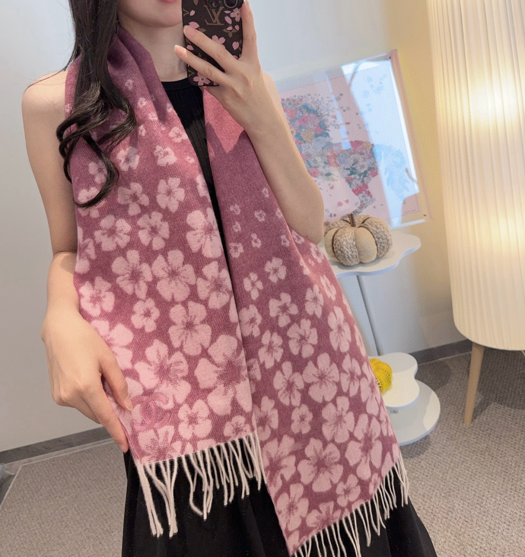 Chanel一比一圍巾紫紅漸層花朵雙C刺繡羊毛混紡秋冬款｜歐美奢侈品精品推薦