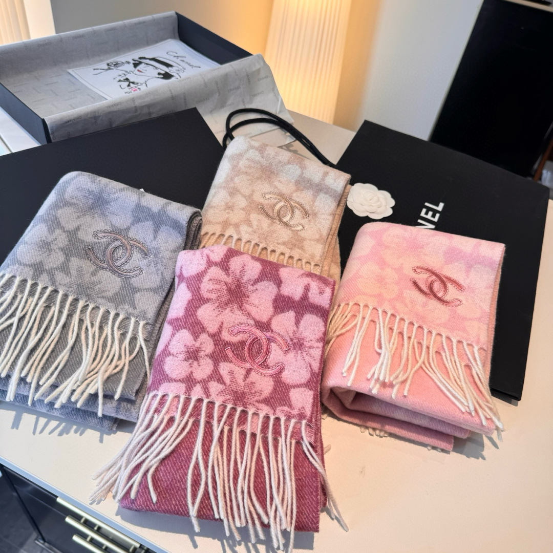 Chanel一比一圍巾紫紅漸層花朵雙C刺繡羊毛混紡秋冬款｜歐美奢侈品精品推薦