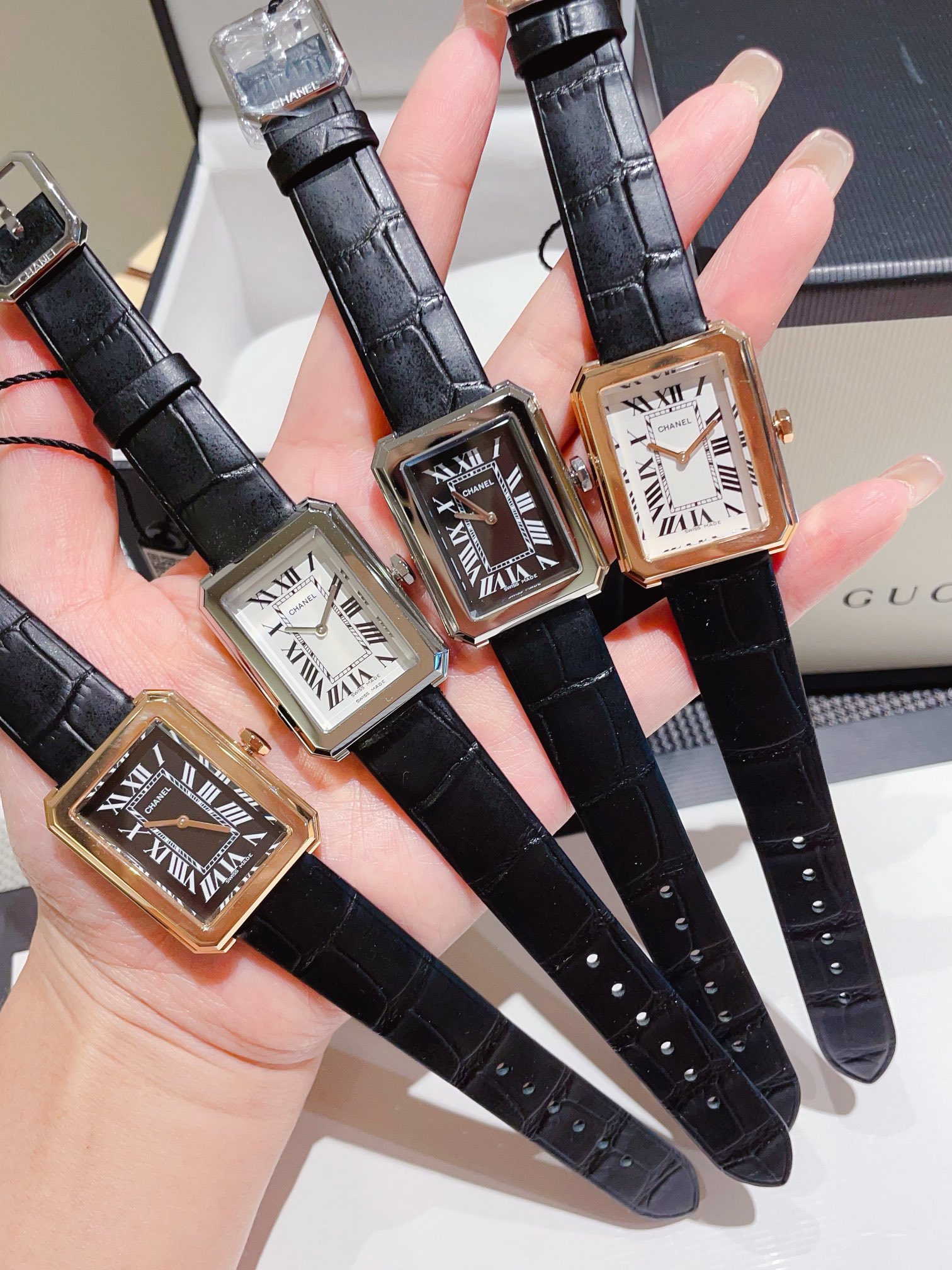 CHANEL 高仿BOY·FRIEND黑羅馬字面金邊女錶 一比一真皮時尚款｜歐美奢侈品精品推薦