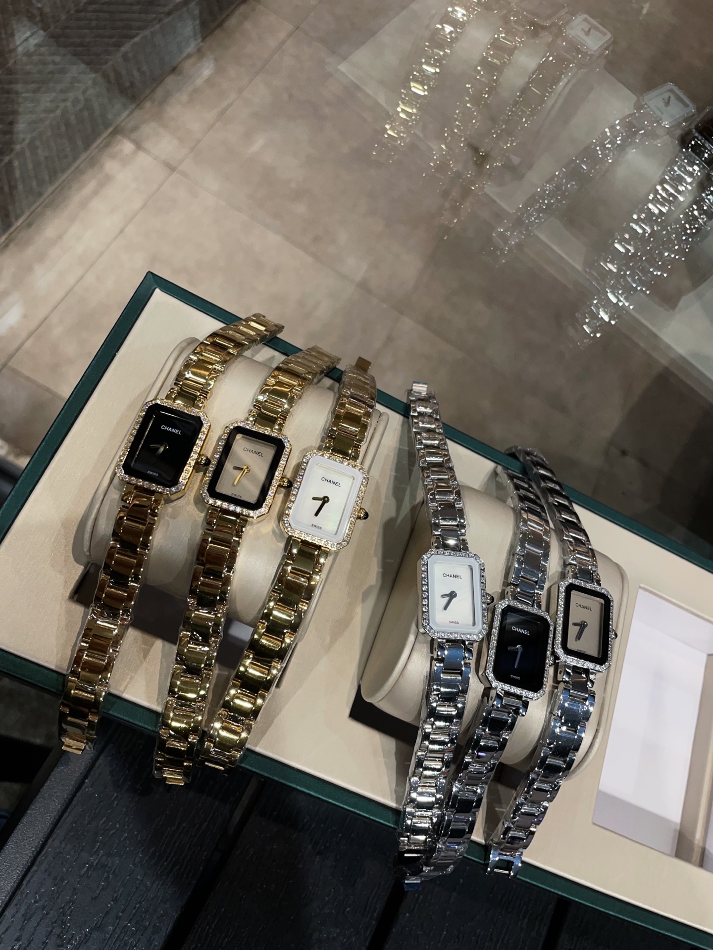 HANEL 高仿Première金鏈黑白雙色女錶 鑽圈方形經典款｜歐美奢侈品精品推薦