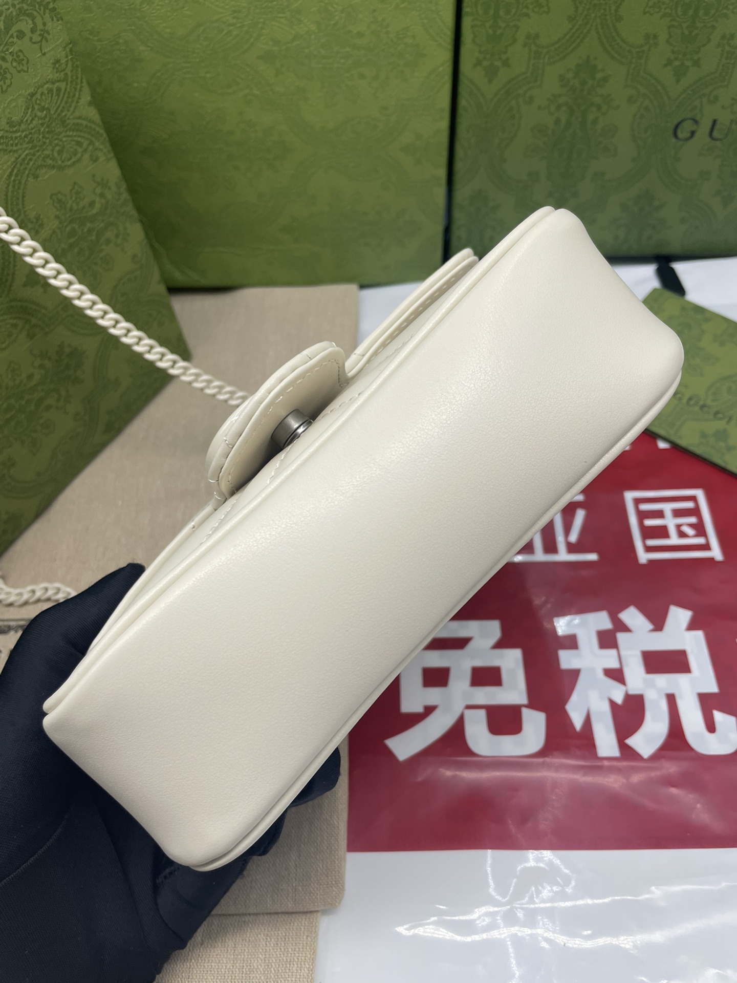 GUCCI 原單白色GG Marmont迷你鏈條包 經典476433款 百搭柔皮設計|超A仿原單精品圖片 10 GUCCI 原單白色GG Marmont迷你鏈條包 經典476433款 百搭柔皮設計|歐美奢侈品精品推薦