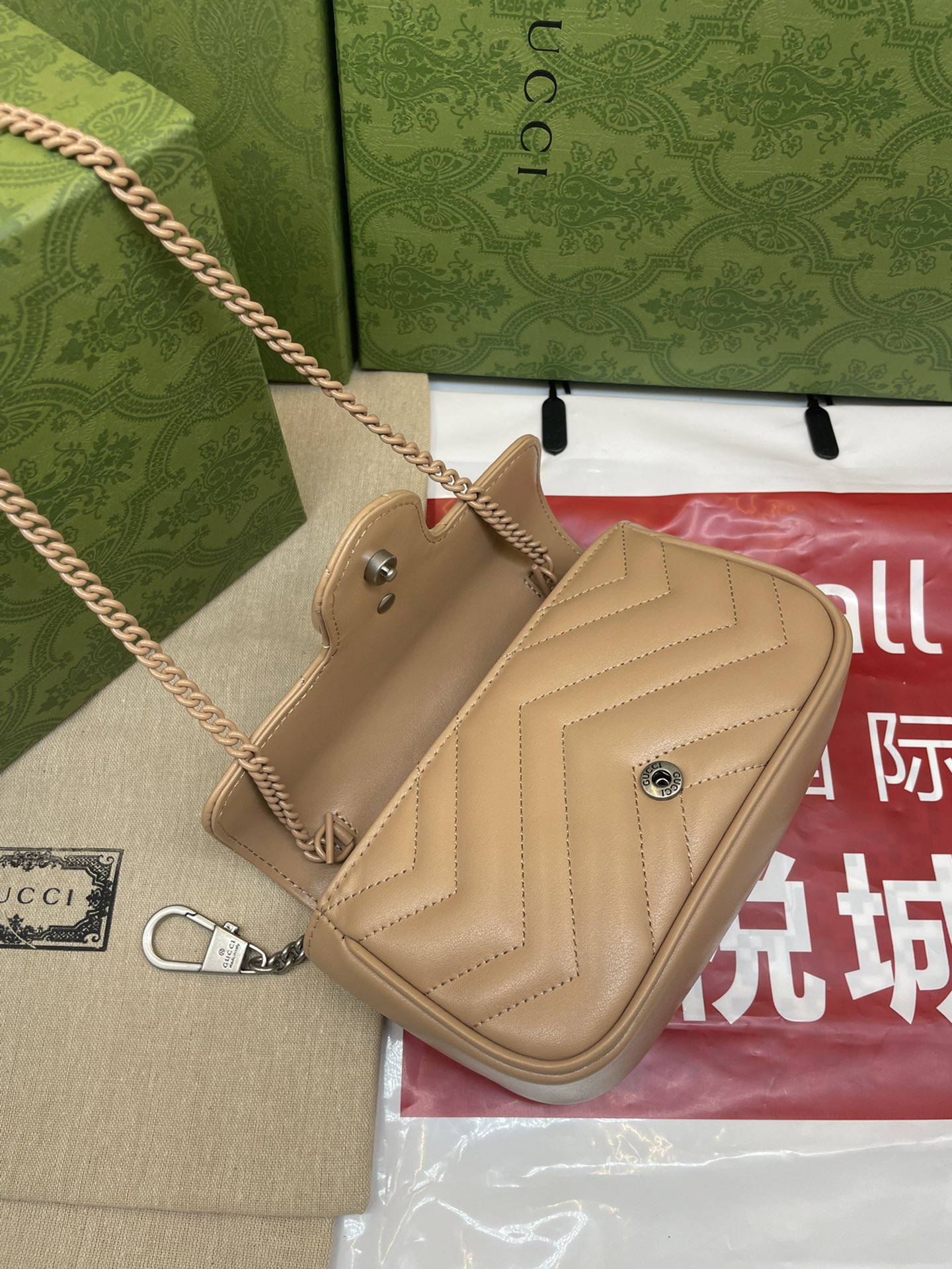 GUCCI 高仿GG Marmont迷你包 476433玫瑰米色 鏈條斜背百搭款｜歐美奢侈品精品推薦