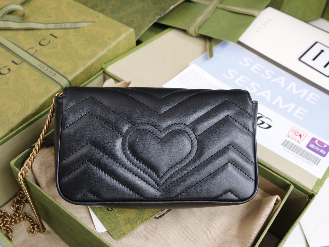 GUCCI 一比一黑色GG Marmont迷你包 金色Logo鏈條斜背款｜歐美奢侈品精品推薦