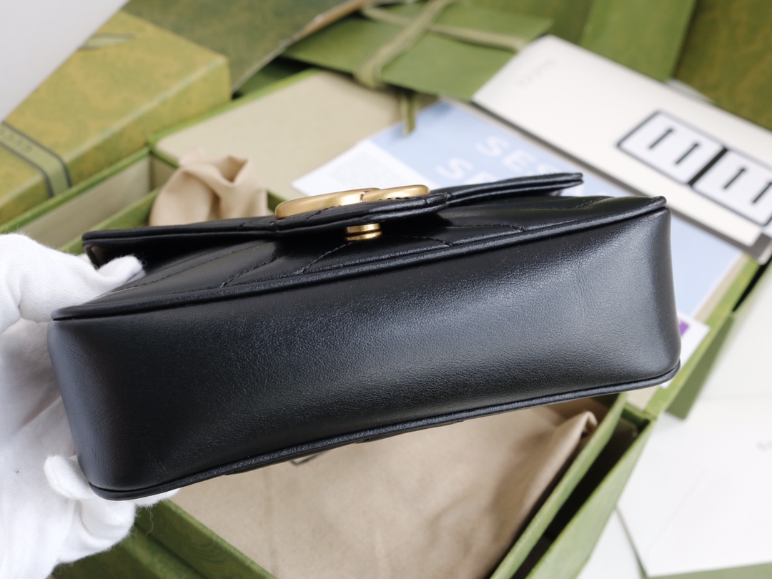 GUCCI 一比一黑色GG Marmont迷你包 金色Logo鏈條斜背款｜歐美奢侈品精品推薦