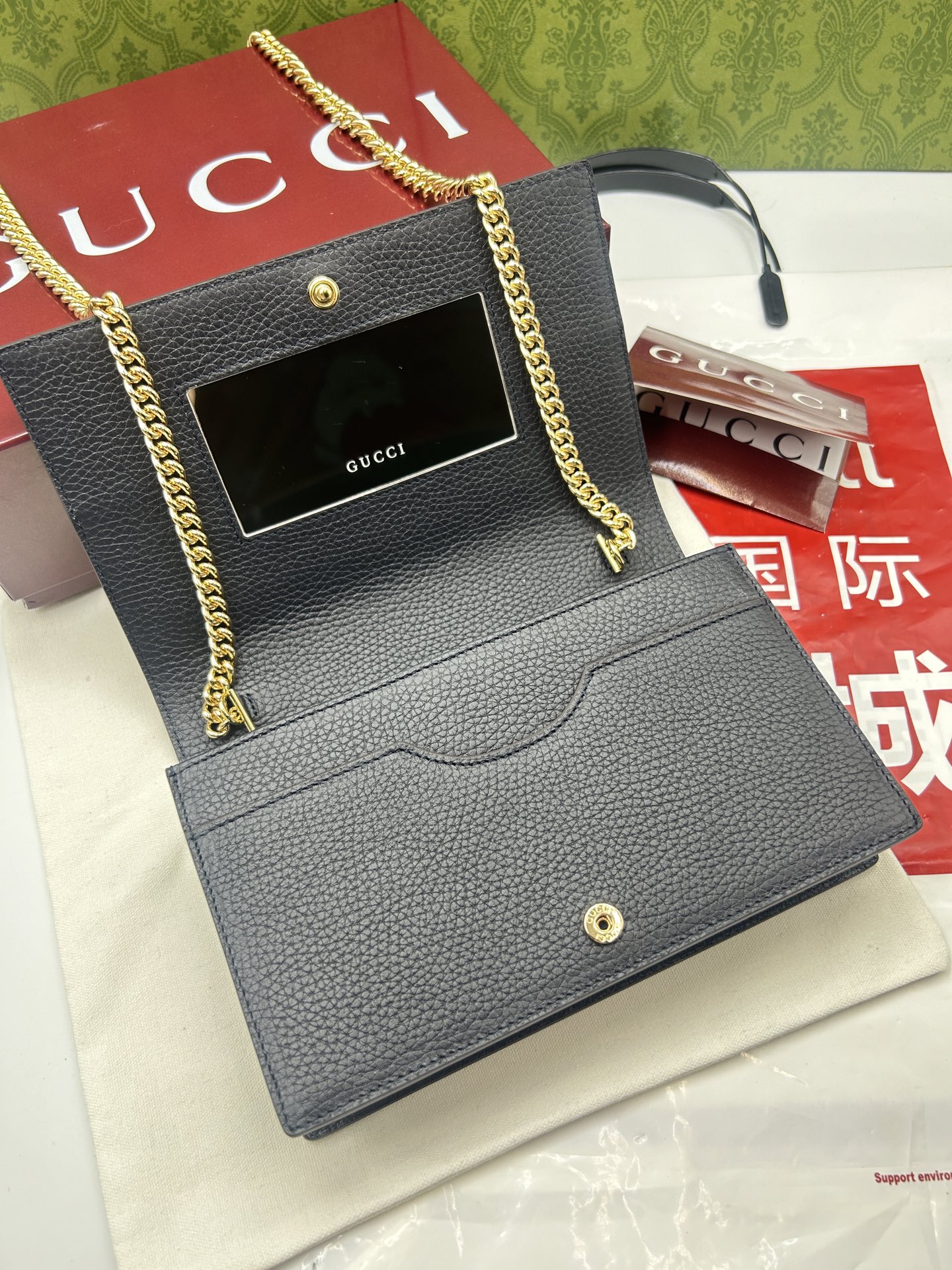 GUCCI 高仿帆布拼皮信封包 GG圖騰金鏈款 百搭造型肩背包｜歐美奢侈品精品推薦