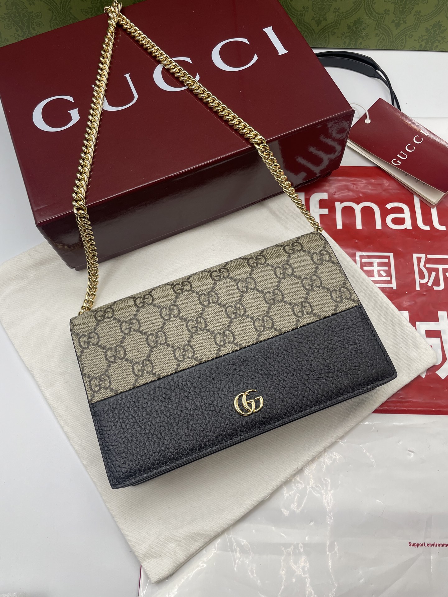 GUCCI 高仿GG帆布拼皮信封包 黑皮金鍊百搭款 女士斜背包推薦