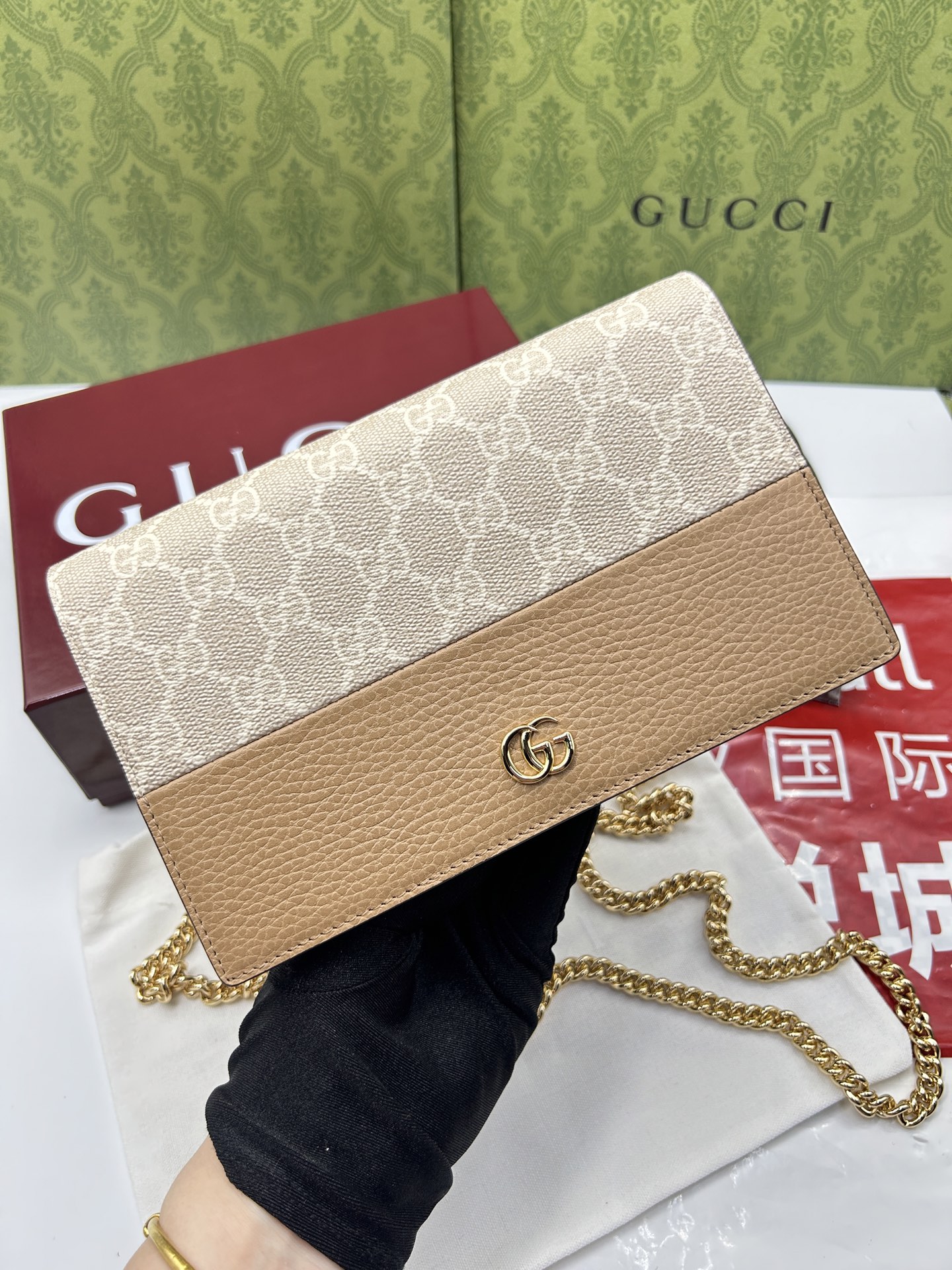 GUCCI 原單GG帆布拼駝皮信封包 金鍊肩背款 優雅百搭人氣推薦｜歐美奢侈品精品推薦