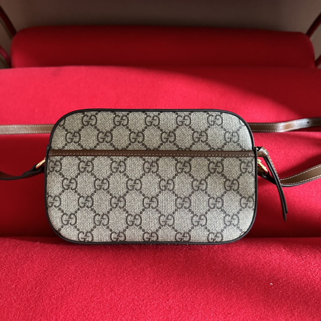 Gucci A貨Horsebit小型斜背包 GG老花橢圓皮革金扣 女士輕便出行款|超A仿原單精品圖片 14 Gucci A貨Horsebit小型斜背包 GG老花橢圓皮革金扣 女士輕便出行款|歐美奢侈品精品推薦