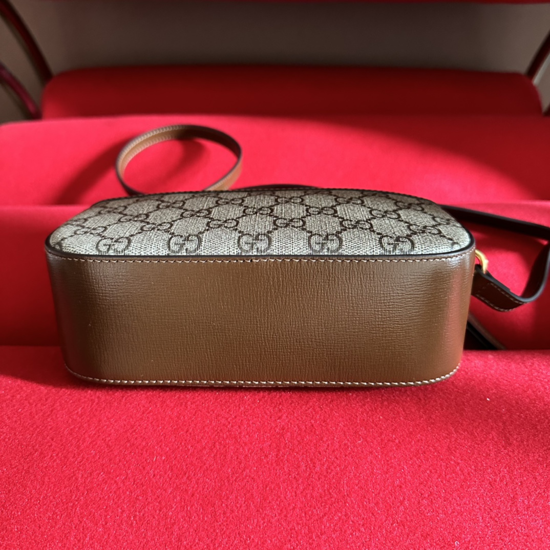 Gucci A貨Horsebit小型斜背包 GG老花橢圓皮革金扣 女士輕便出行款|超A仿原單精品圖片 12 Gucci A貨Horsebit小型斜背包 GG老花橢圓皮革金扣 女士輕便出行款|歐美奢侈品精品推薦