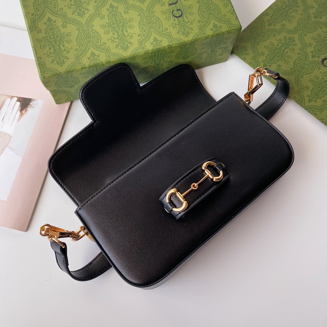 Gucci高仿Horsebit黑色牛皮鏈條包 女士優雅百搭斜背小包推薦｜歐美奢侈品精品推薦