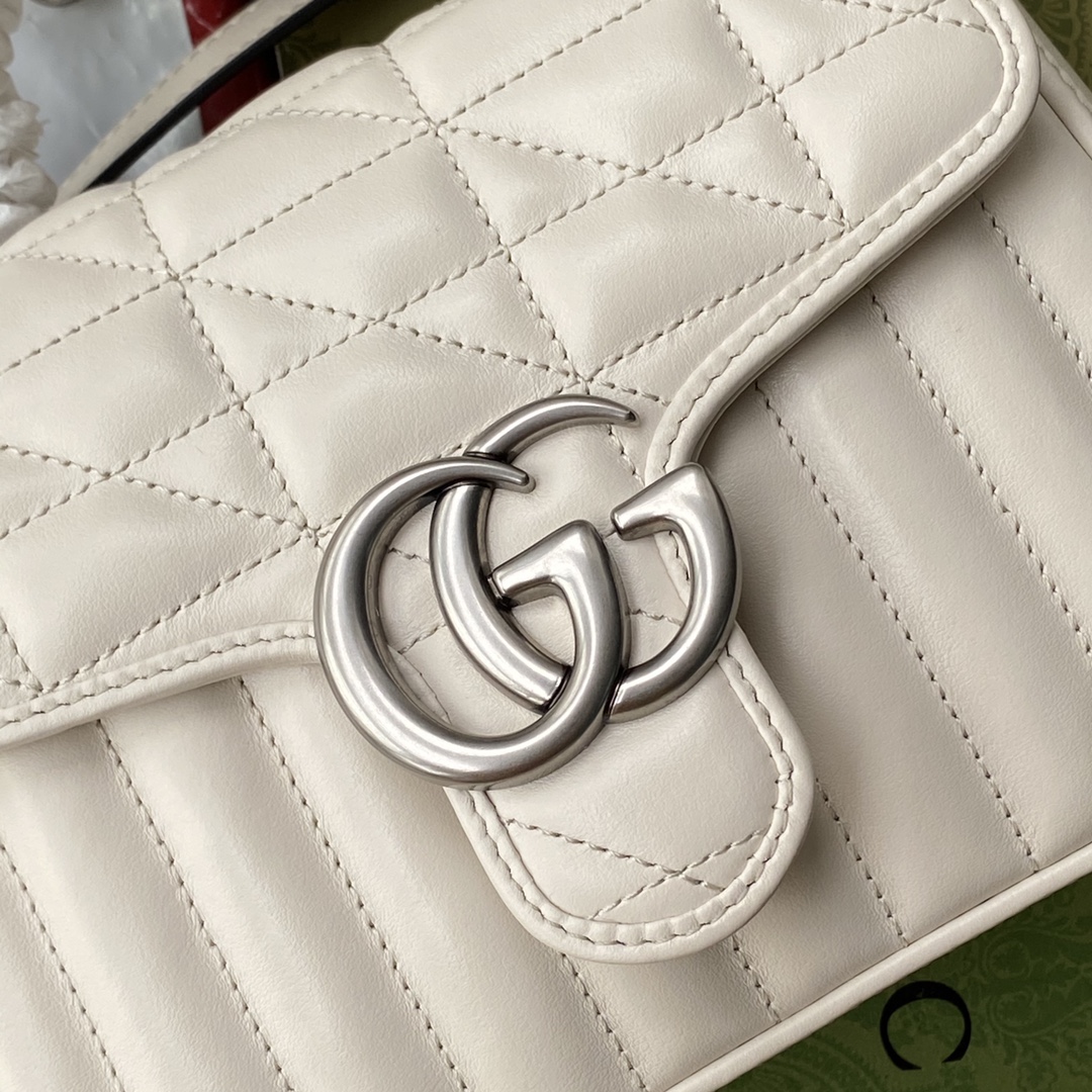Gucci 高仿女款GG Marmont奶白肩背包 鏈條設計百搭必備｜歐美奢侈品精品推薦