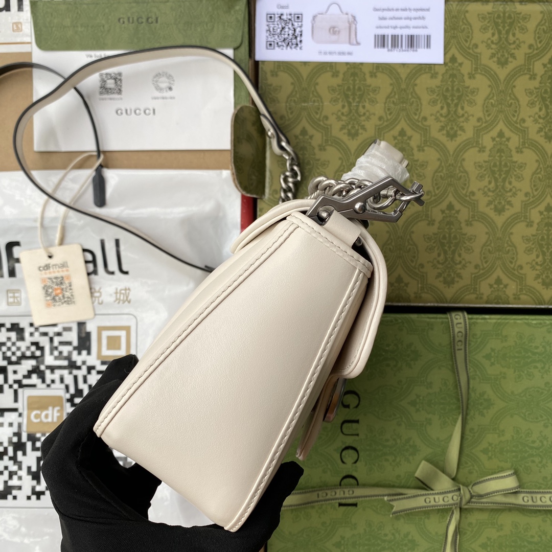 Gucci 高仿女款GG Marmont奶白肩背包 鏈條設計百搭必備｜歐美奢侈品精品推薦