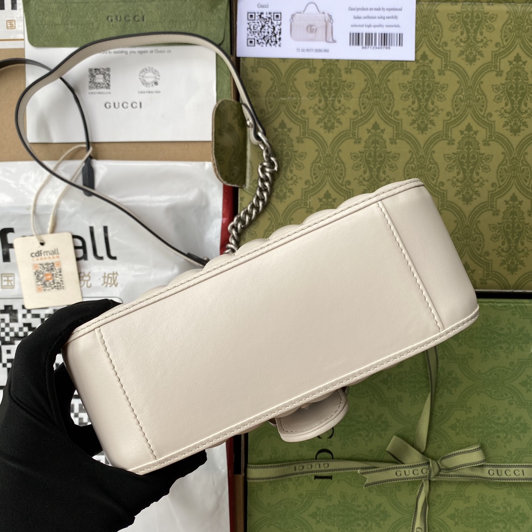 Gucci 高仿女款GG Marmont奶白肩背包 鏈條設計百搭必備｜歐美奢侈品精品推薦