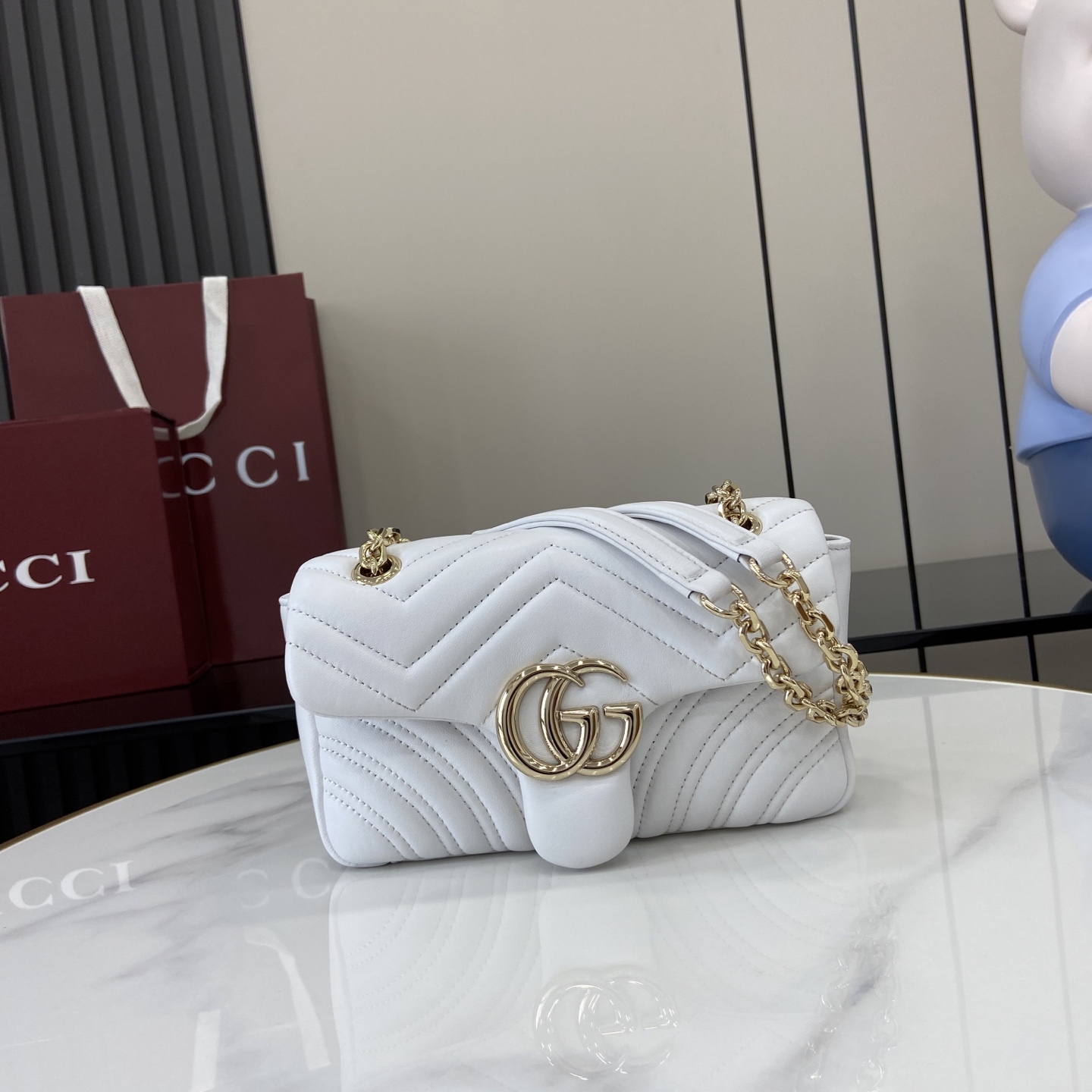 Gucci 高仿GG Marmont白色斜背包 女款氣質百搭必備