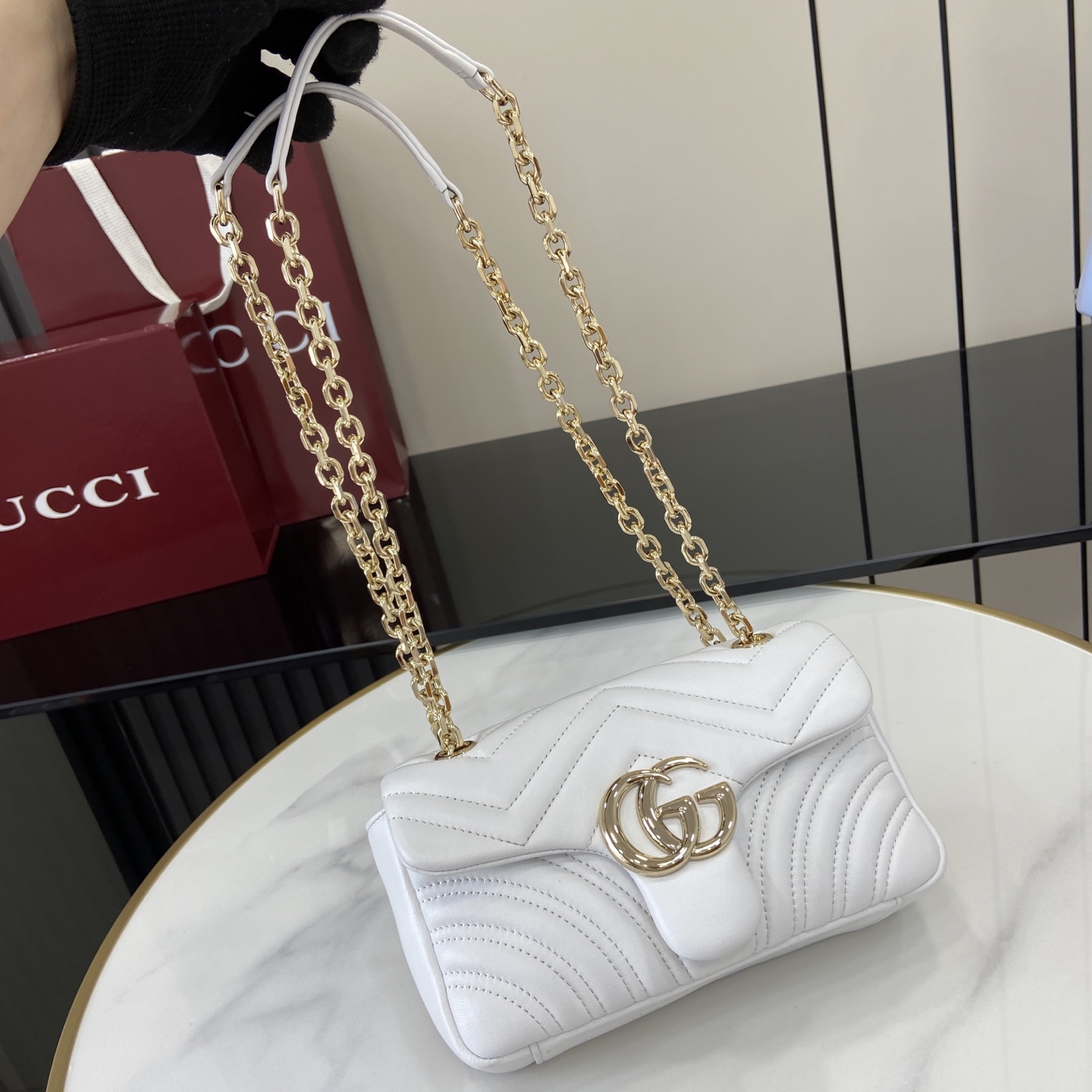 Gucci 高仿GG Marmont白色斜背包 女款氣質百搭必備|超A仿原單精品圖片 8 Gucci 高仿GG Marmont白色斜背包 女款氣質百搭必備|歐美奢侈品精品推薦