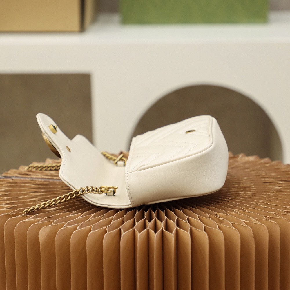 GUCCI一比一白色鏈條迷你包百搭設計精緻感滿分|超A仿原單精品圖片 8 GUCCI一比一白色鏈條迷你包百搭設計精緻感滿分|歐美奢侈品精品推薦