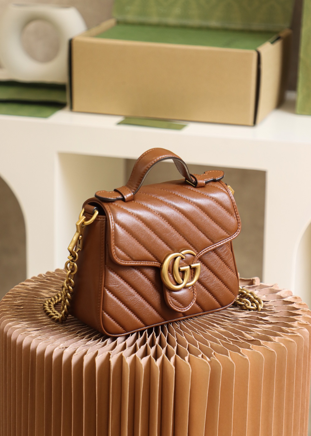 GUCCI高仿焦糖棕色手提包小巧多用日常輕奢風格｜歐美奢侈品精品推薦