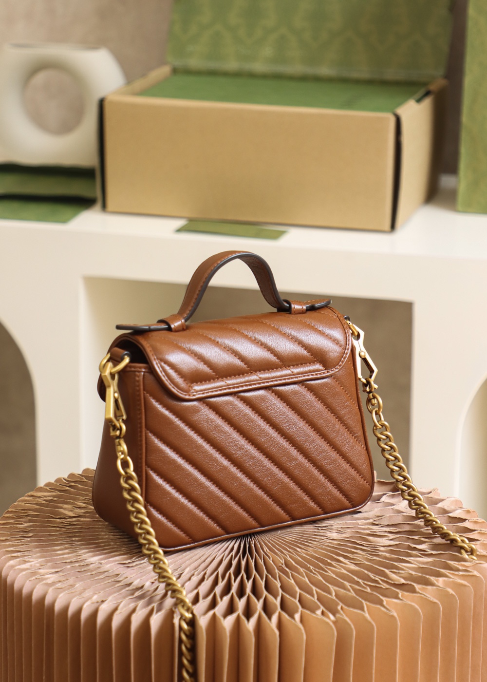 GUCCI高仿焦糖棕色手提包小巧多用日常輕奢風格｜歐美奢侈品精品推薦