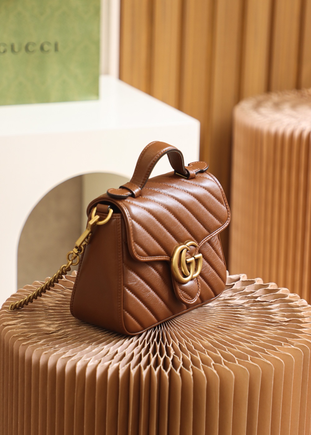 GUCCI高仿焦糖棕色手提包小巧多用日常輕奢風格｜歐美奢侈品精品推薦