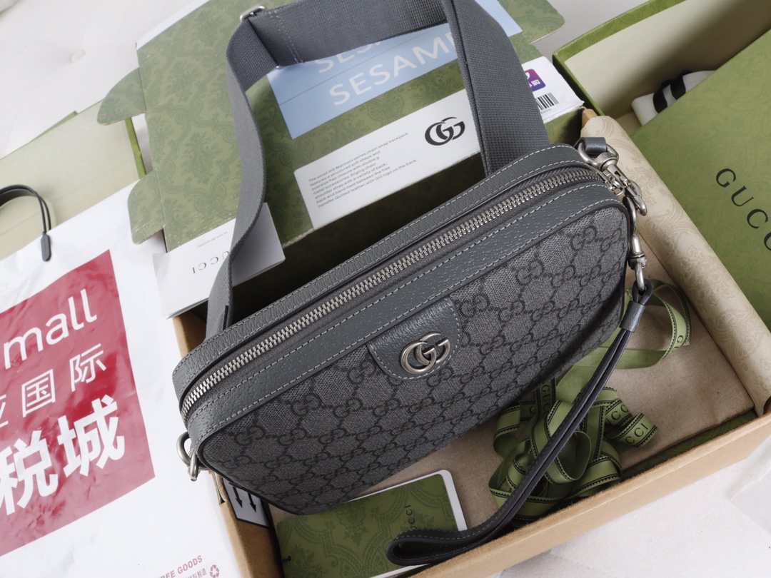 Gucci高仿灰色斜背包男款GG老花寬肩帶潮流日常包|超A仿原單精品圖片 12 Gucci高仿灰色斜背包男款GG老花寬肩帶潮流日常包|歐美奢侈品精品推薦