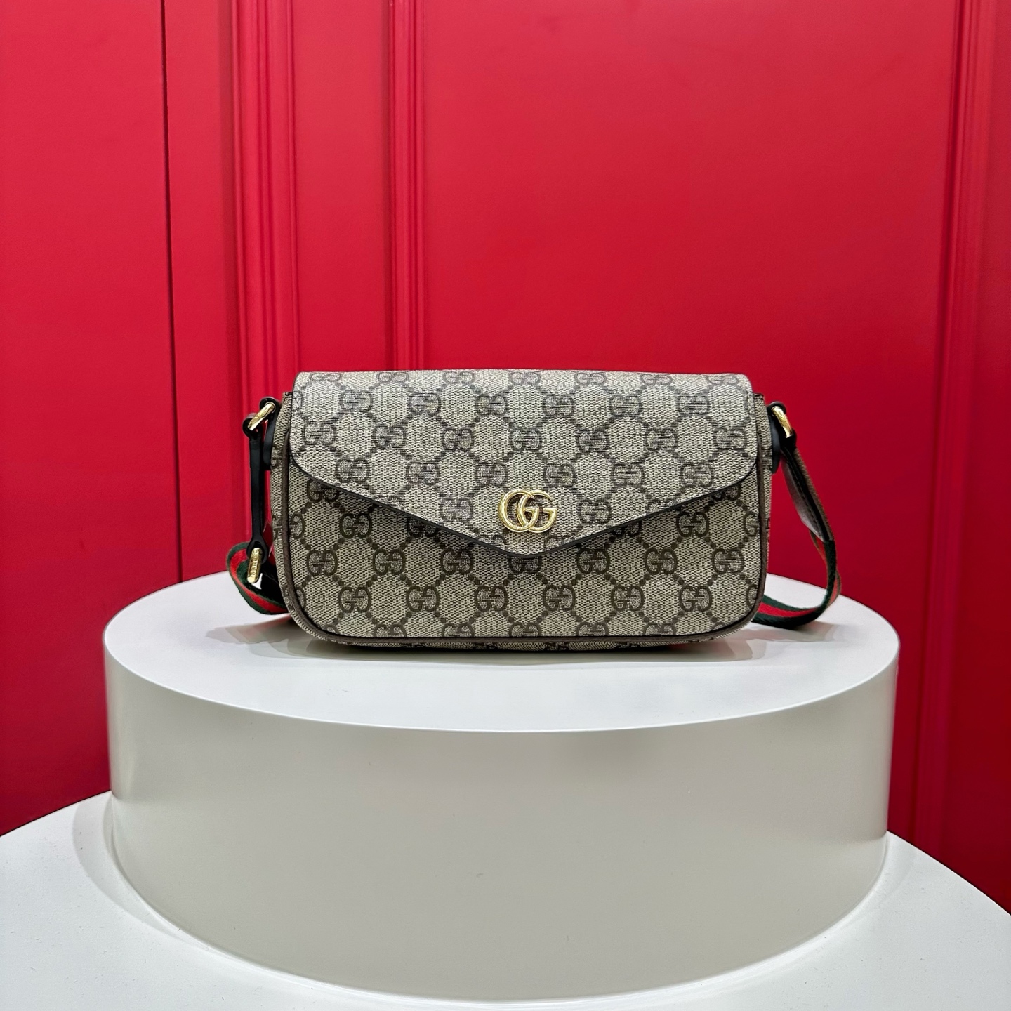 Gucci高仿Ophidia老花斜背包 百搭設計感女款復古推薦