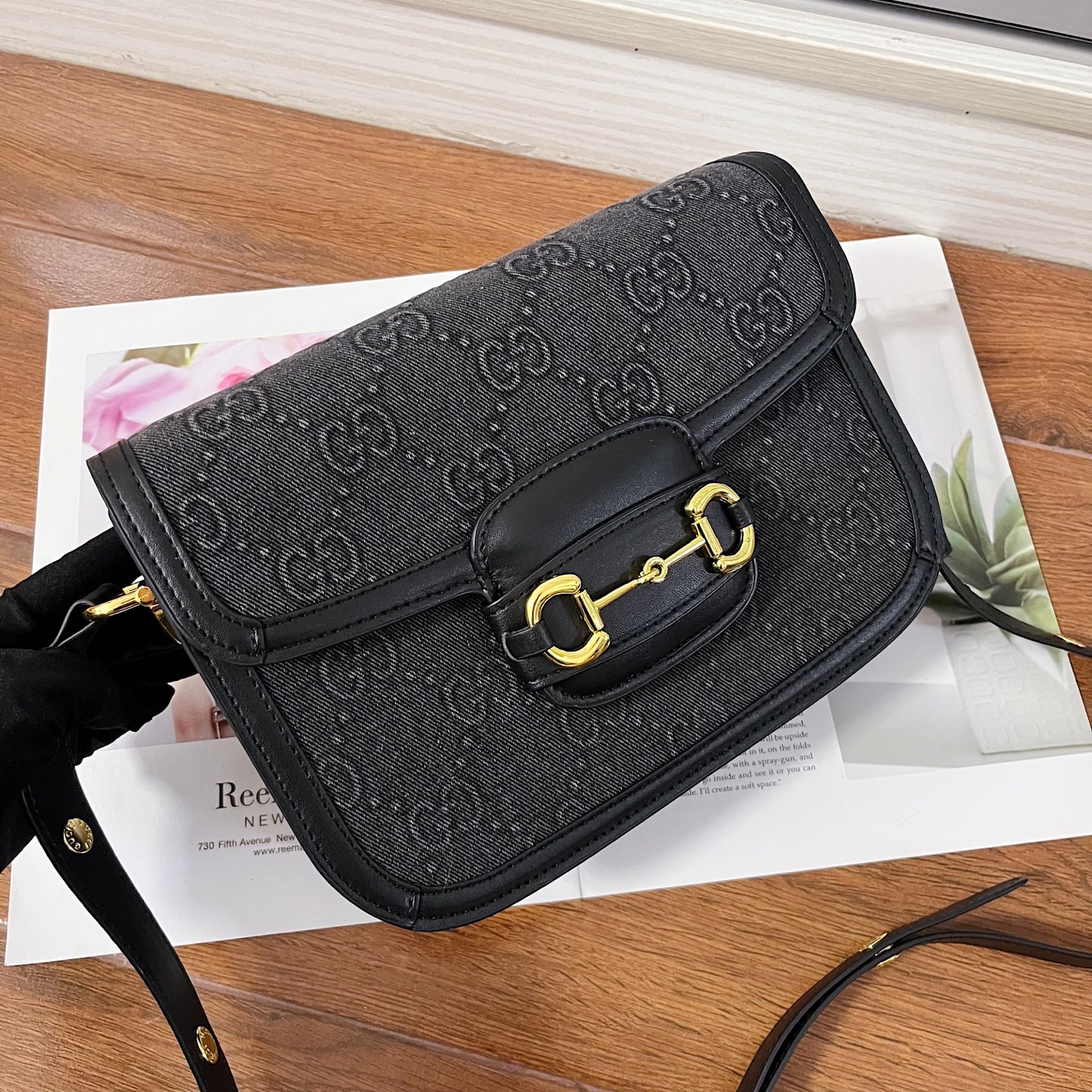 Gucci高仿黑色Horsebit 1955單肩包 壓紋老花金扣款｜歐美奢侈品精品推薦
