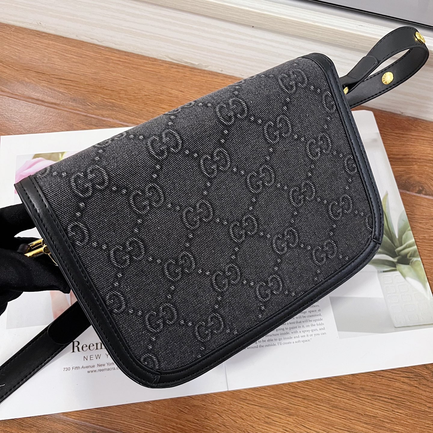 Gucci高仿黑色Horsebit 1955單肩包 壓紋老花金扣款｜歐美奢侈品精品推薦