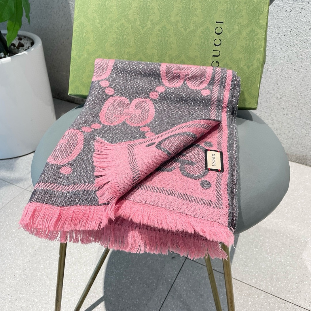 Gucci高仿圍巾女款粉灰配色雙G馬銜圖騰復古設計