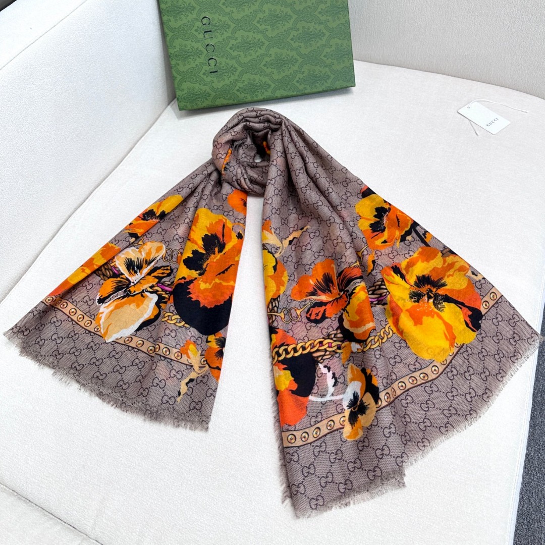 Gucci 原單絲巾 黃色花卉鏈帶印花 經典GG底紋方巾｜歐美奢侈品精品推薦