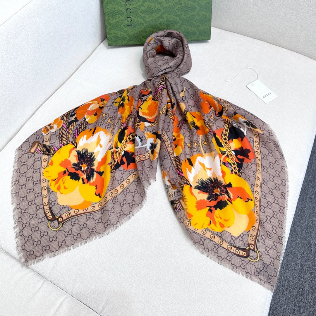 Gucci 原單絲巾 黃色花卉鏈帶印花 經典GG底紋方巾｜歐美奢侈品精品推薦