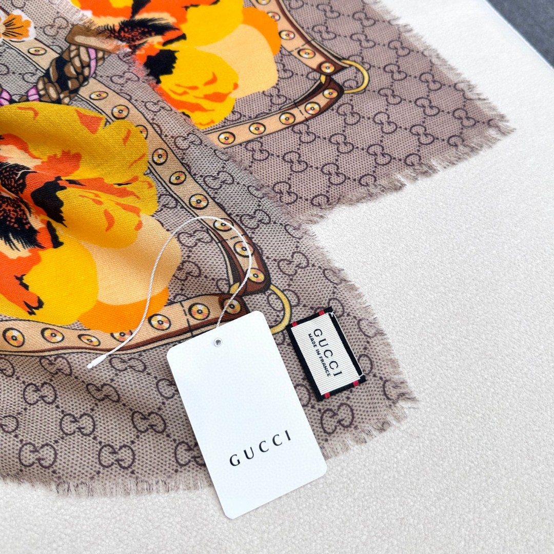 Gucci 原單絲巾 黃色花卉鏈帶印花 經典GG底紋方巾｜歐美奢侈品精品推薦