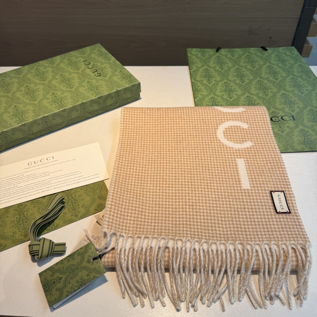 Gucci 一比一女款千鳥格圍巾 米白拼接LOGO設計｜歐美奢侈品精品推薦