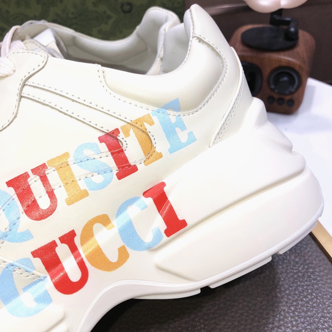 Gucci高仿男鞋 彩色字母標語小白鞋 潮流百搭設計感強|超A仿原單精品圖片 8 Gucci高仿男鞋 彩色字母標語小白鞋 潮流百搭設計感強|歐美奢侈品精品推薦