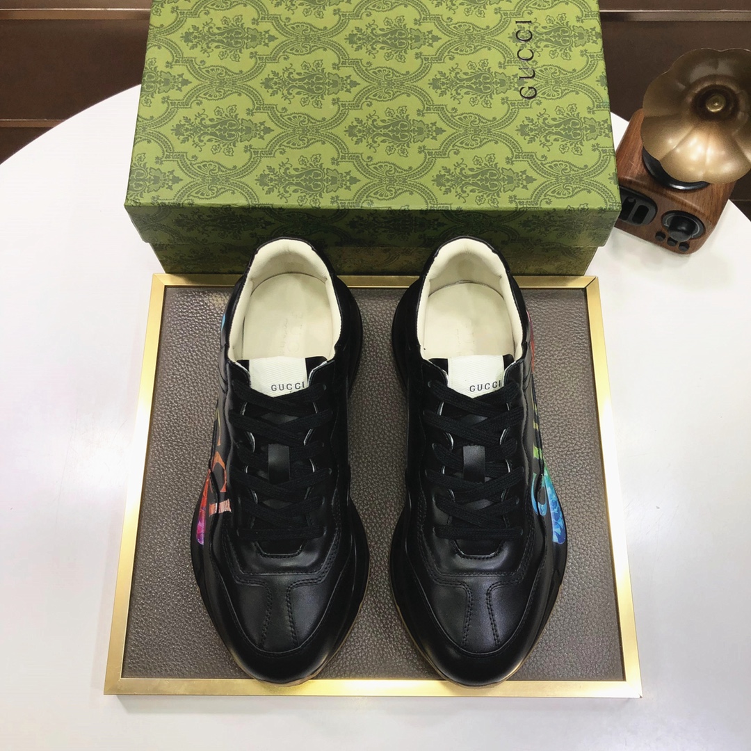 Gucci高仿黑色男款運動鞋 彩虹Logo設計厚底潮流鞋｜歐美奢侈品精品推薦