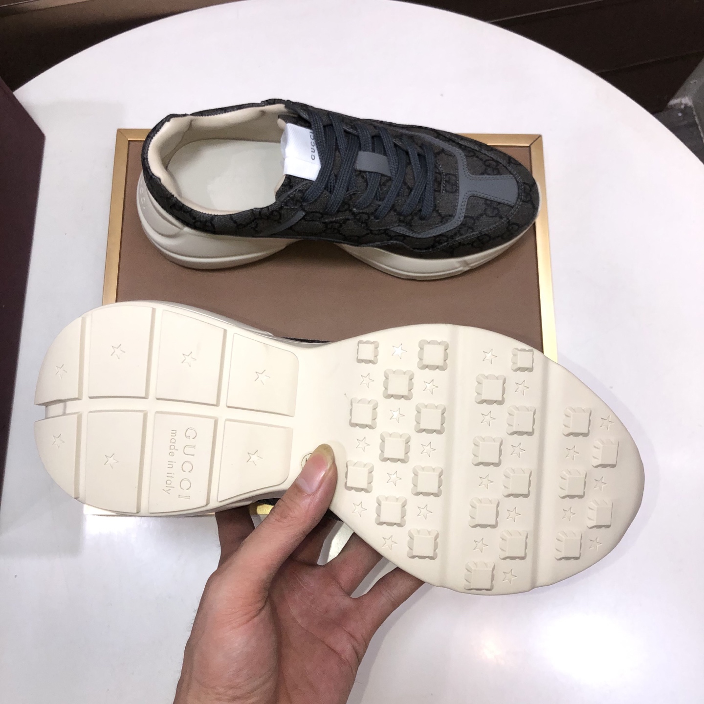 Gucci A貨男款GG老花運動鞋 奶白厚底設計復古休閒風|超A仿原單精品圖片 10 Gucci A貨男款GG老花運動鞋 奶白厚底設計復古休閒風|歐美奢侈品精品推薦