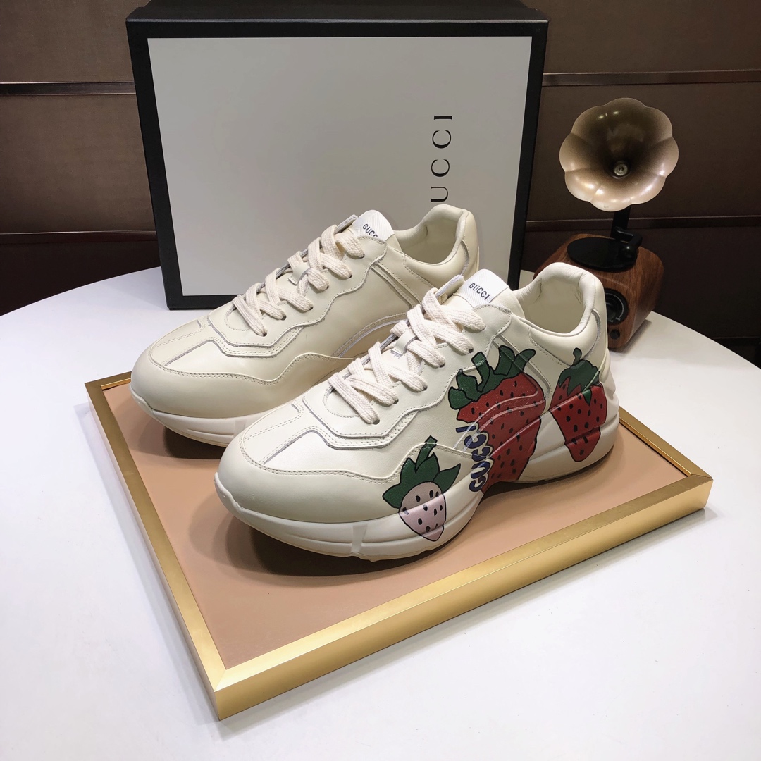 Gucci原單男士滿版草莓印花鞋款 趣味手繪風格厚底設計
