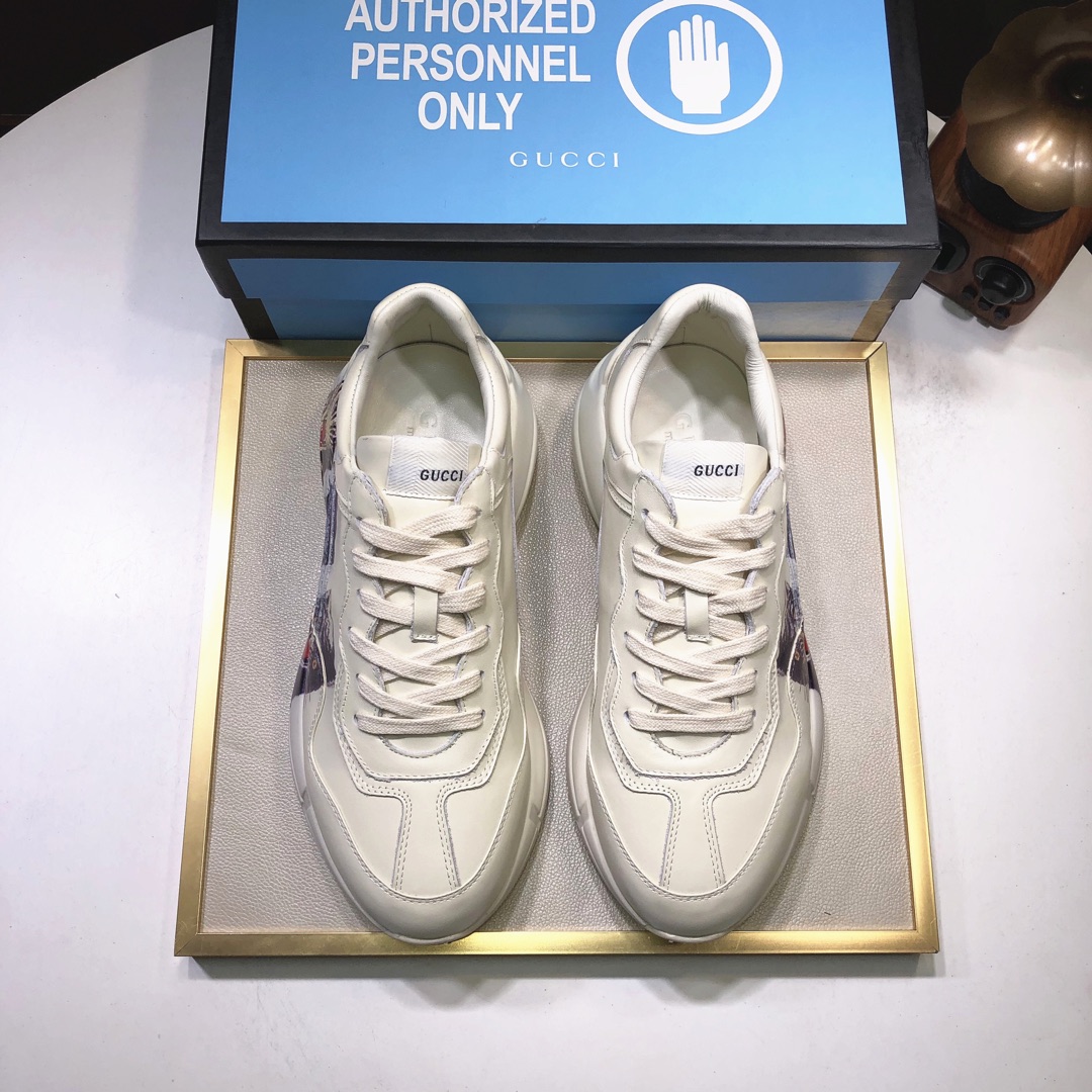 Gucci高仿男士虎頭印花運動鞋 奶油白潮流厚底百搭鞋|超A仿原單精品圖片 4 Gucci高仿男士虎頭印花運動鞋 奶油白潮流厚底百搭鞋|歐美奢侈品精品推薦