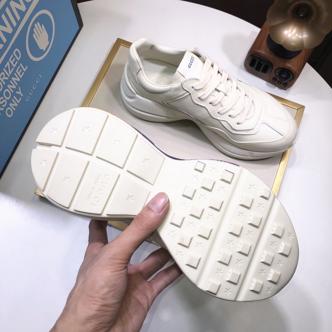 Gucci高仿男士虎頭印花運動鞋 奶油白潮流厚底百搭鞋|超A仿原單精品圖片 5 Gucci高仿男士虎頭印花運動鞋 奶油白潮流厚底百搭鞋|歐美奢侈品精品推薦