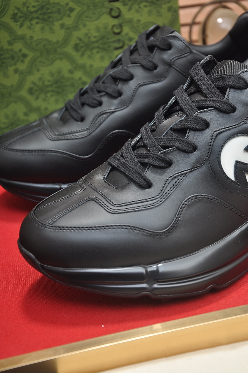 Gucci一比一男鞋 黑色厚底LOGO設計潮鞋 百搭時尚鞋款｜歐美奢侈品精品推薦
