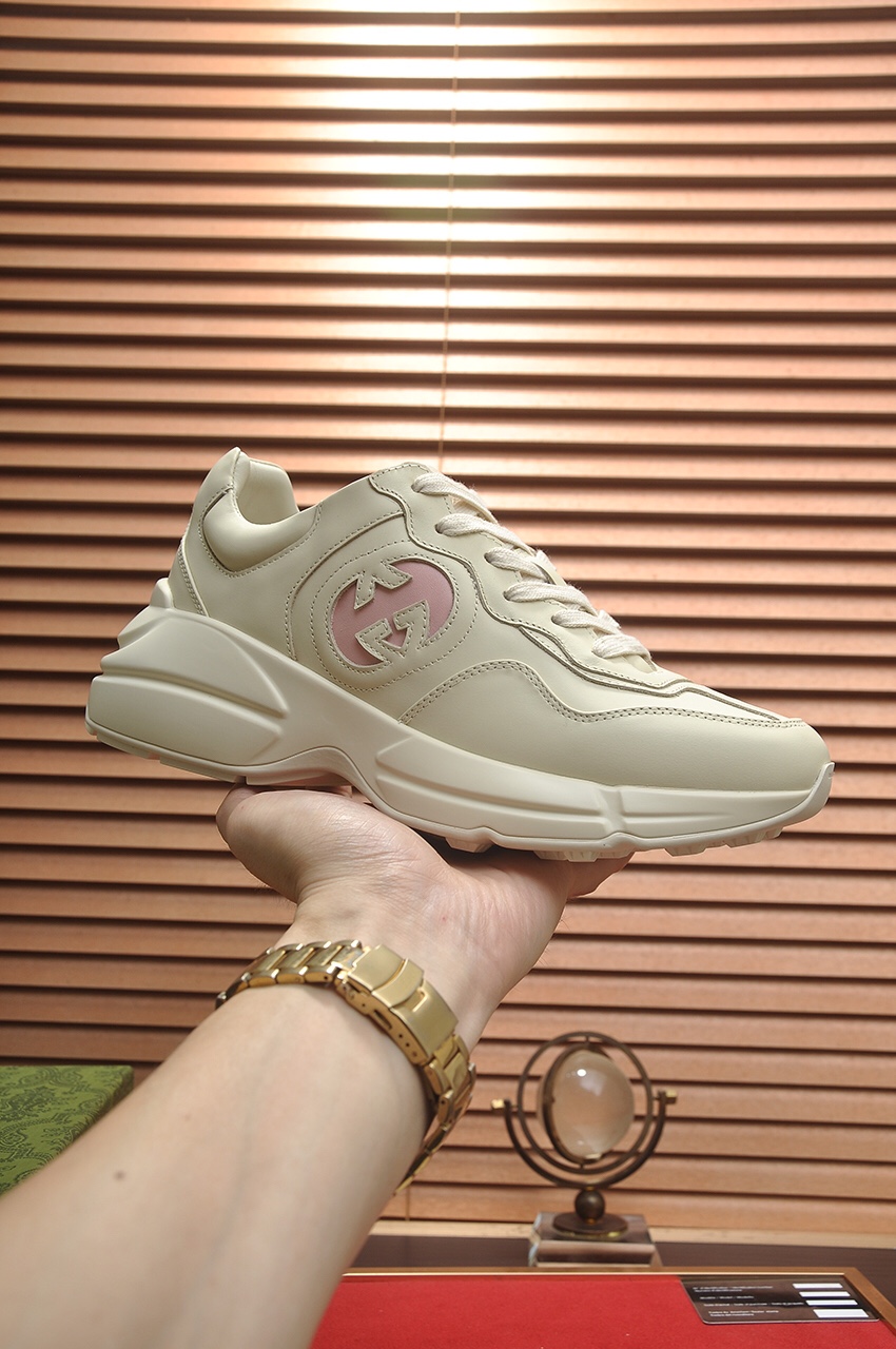 Gucci高仿男鞋 粉紅雙G奶油白老爹鞋 設計簡約人氣鞋款